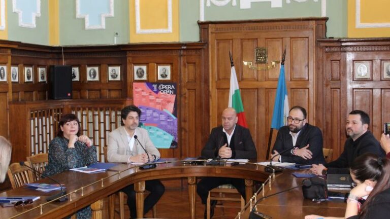 OPERA OPEN 2025: НЕВИДИМИТЕ СВЕТОВЕ
