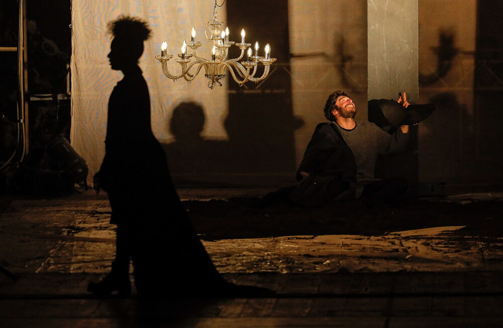 „Наполеон. Смъртта на Бог“ в Campania Teatro Festival 2023