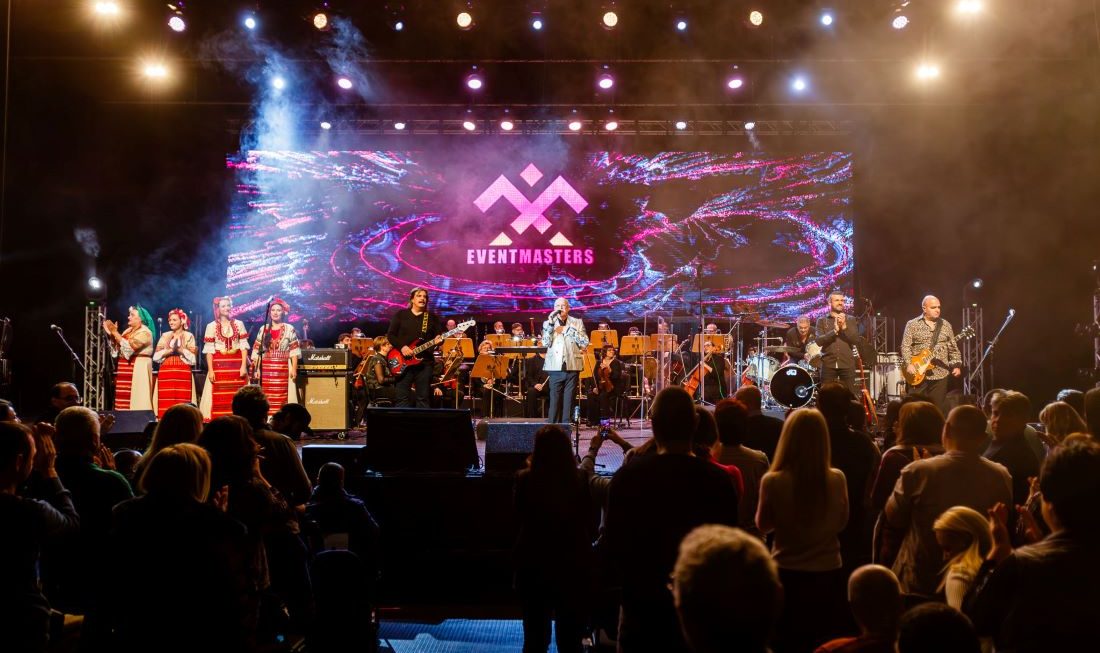 Сигнал Symphonic тръгва на турне